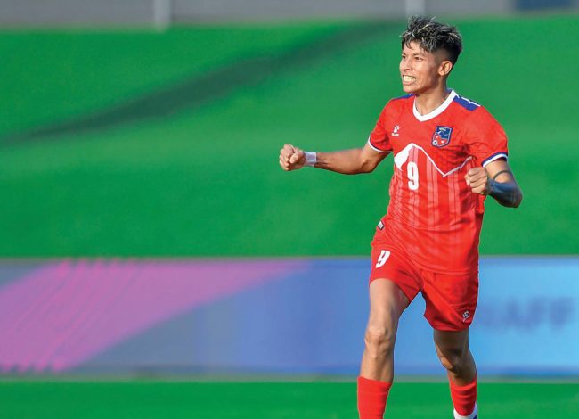 कप्तान साम्बाको उपचारमा कांग्रेसको पाँच लाख सहयोग