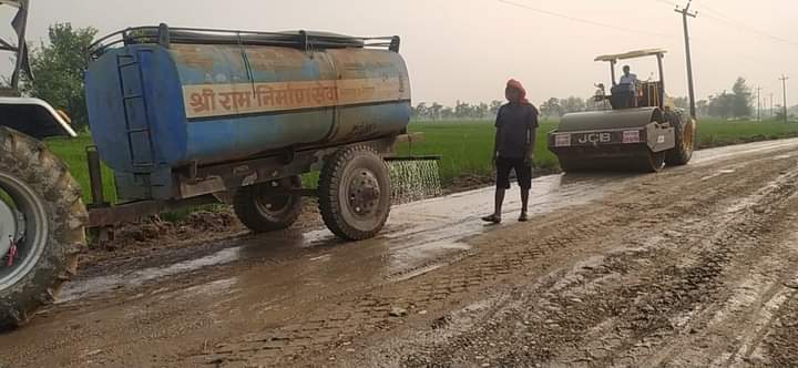 मधेस प्रदेश सरकारले चासो नदिएपछि मौलापुर नगरपालिकाले सडक स्तरोउन्नती गर्न थाल्यो