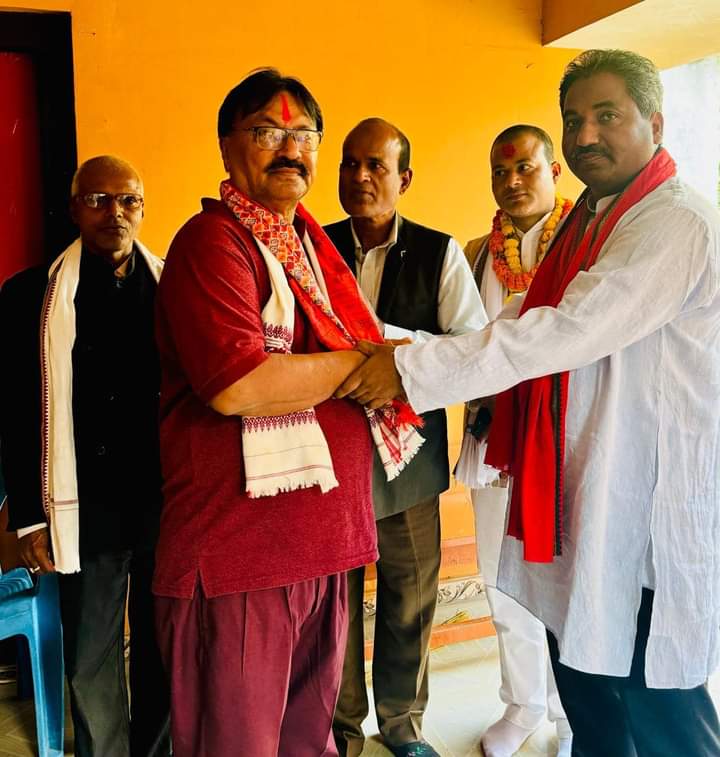 एमाले परित्याग गरी नेताहरु आजपामा प्रवेश