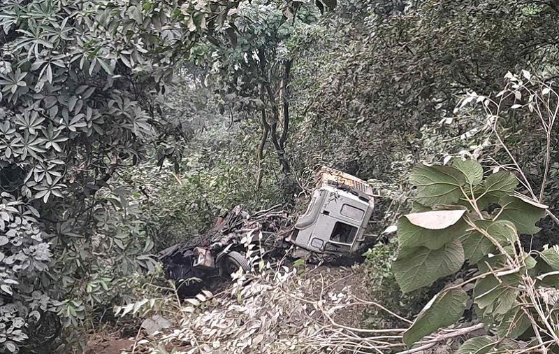 धादिङको कृष्णभीरमा ग्यास बुलेट दुर्घटना