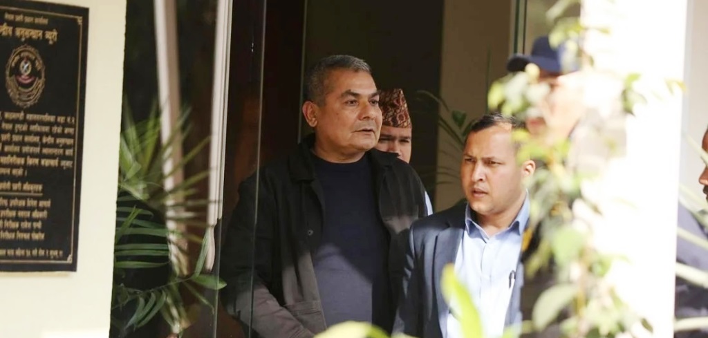 दुर्गा प्रसाईंलाई उपस्थित गराउन सर्वोच्चको आदेश