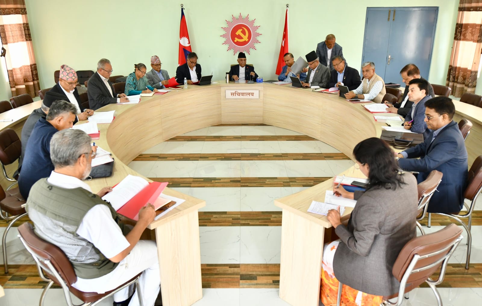 एमाले केन्द्रीय समिति बैठक बिहान ११ बजे बस्दैँ