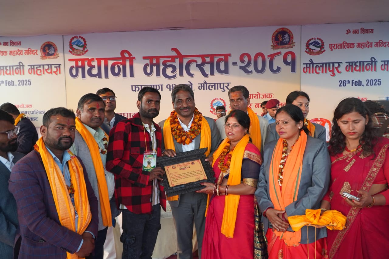 मौलापुरमा नेपाल–भारतका स्टारहरुको जमघट, ओर्लियो मानवसागर