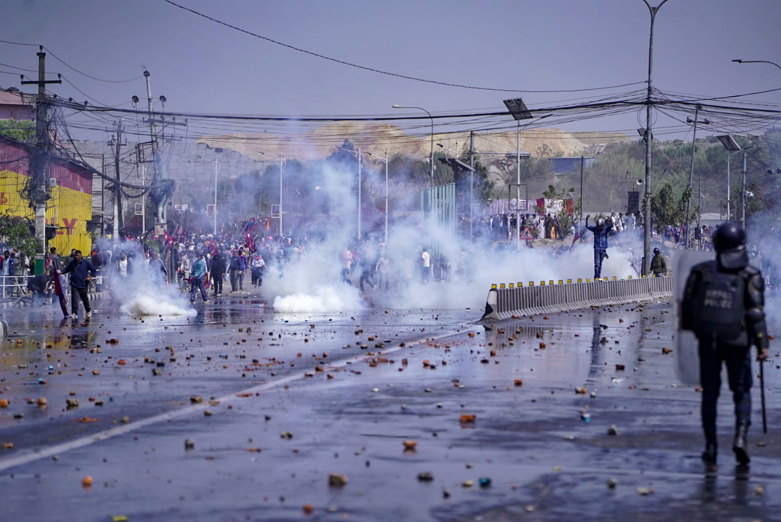 तिनकुनेमा प्रहरीले गोली चलायो