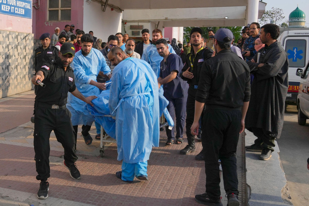 जम्मु कश्मीरमा नेपालीसहित कम्तीमा २६ जनाको मृत्यु