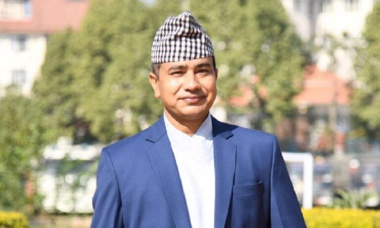 केन्द्रीय प्रहरी प्रवक्तामा प्रहरी वरिष्ठ उपरीक्षक थापा