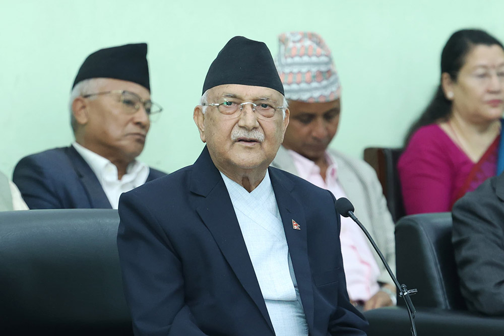 सिद्धान्त छोडेर भाग्ने र विरोधीसँग घाँटी जोडेर दुनो सोझ्याउने काम पुष्पलालले कहिल्यै गर्नुभएन- प्रधानमन्त्री ओली