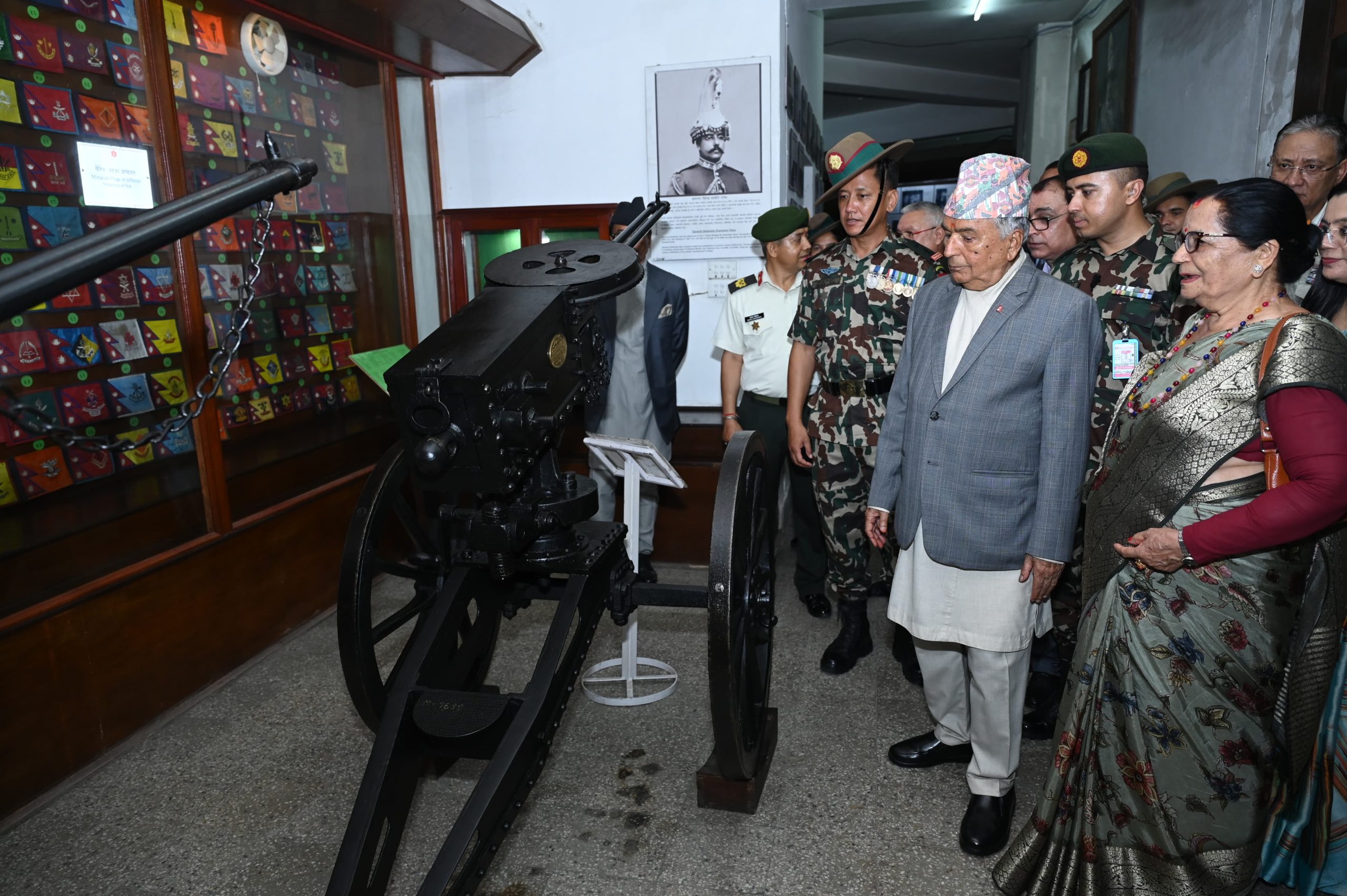 राष्ट्रपतिले गरे राष्ट्रिय संग्रहालय र नेपाली सेनाको सैनिक संग्रहालयको अवलोकन