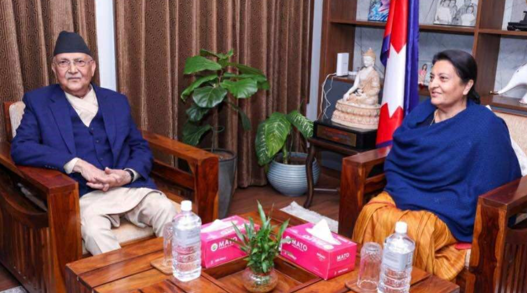 प्रधानमन्त्री ओली र पूर्वराष्ट्रपति भण्डारीबीच भेटवार्ता किन ?