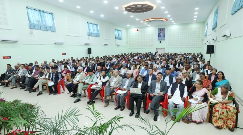 एमाले बैठकमा कोशीका केन्द्रीय सदस्यहरुका थरीथरी सुझाव