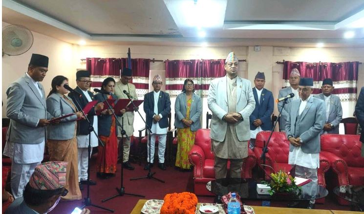 बागमतीका नवनियुक्त पाँच मन्त्रीले लिए शपथ