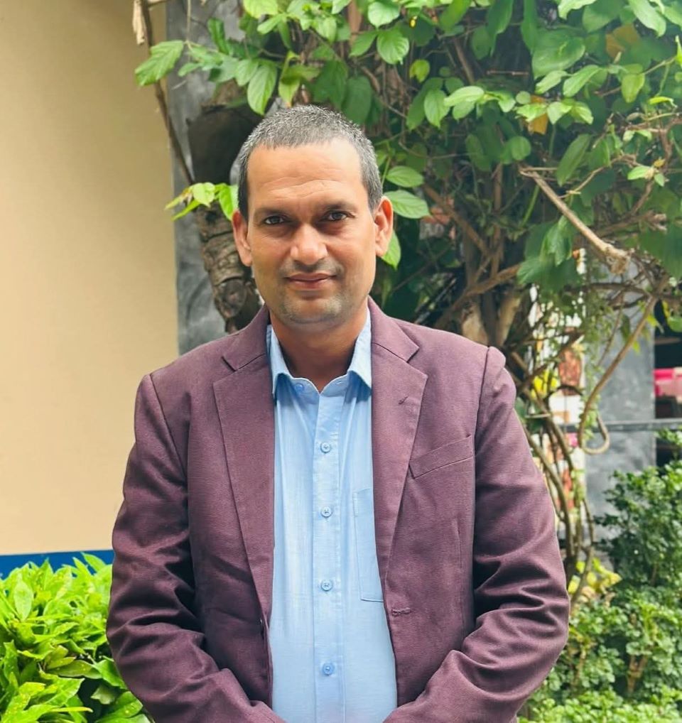 हिमालय इङ्लिस स्कूलका प्रिन्सिपल कमल खनाललाई ‘अन्तर्राष्ट्रिय आउटस्टान्डिङ प्रिन्सिपल अवार्ड’