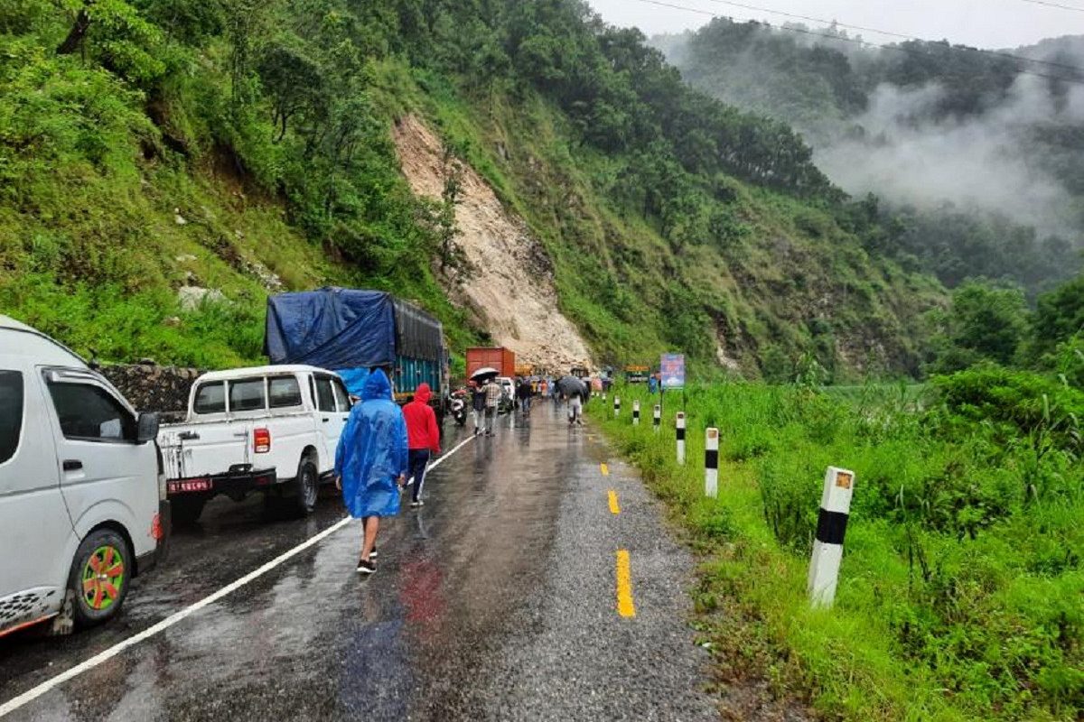 सिडिओ र सुरक्षा प्रमुखलाई २४ घण्टै कार्यालयमा बस्न सरकारको निर्देशन