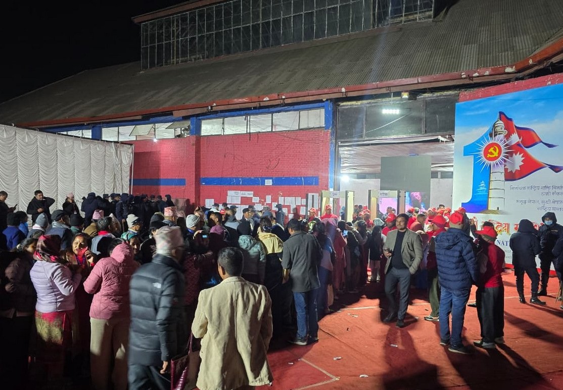 एमालेका नवनिर्वाचित केन्द्रीय सदस्यहरूको पहिलो बैठक सुरु हुँदै