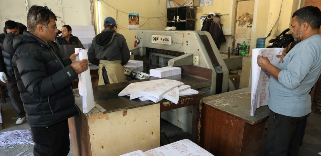 धमाधम छापिँदैछ नमुना मतपत्र