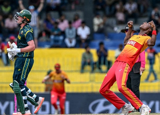 जिम्बाब्वेसँग अस्ट्रेलिया पराजित