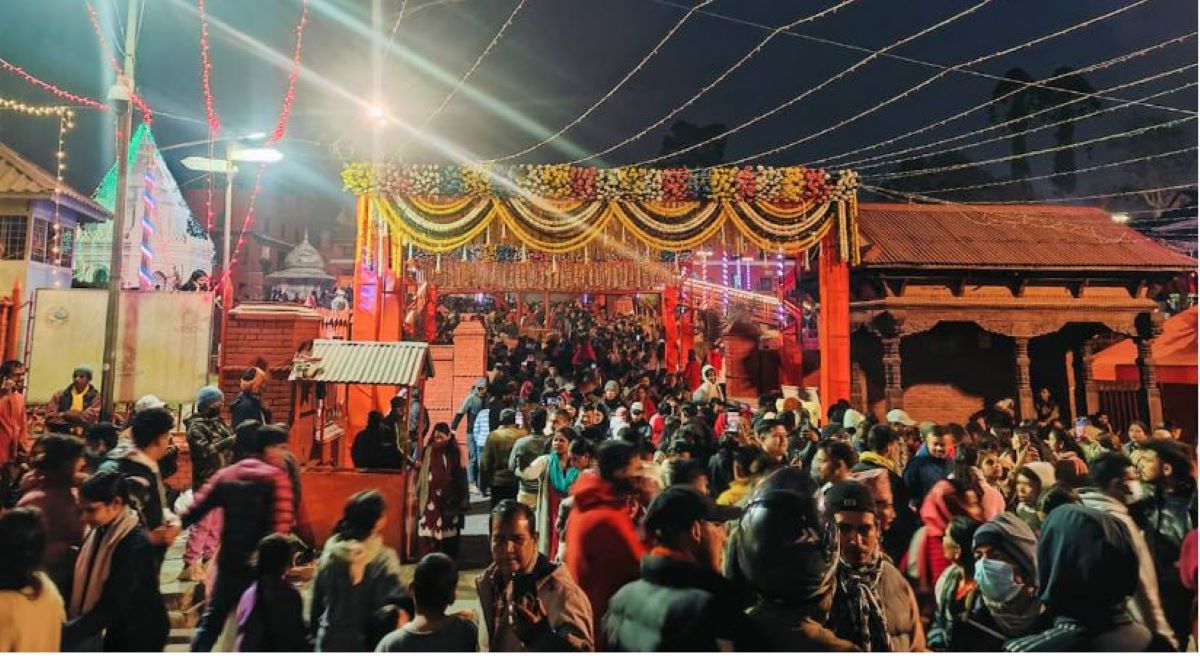 आज महाशिवरात्रि पर्व मनाइँदै, देशभरका शिवालयमा दर्शनार्थीको घुइँचो