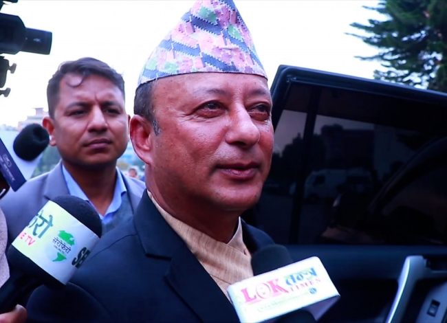 पुर्व मन्त्री दीपक खड्कालाई छाड्न सर्वोच्चको आदेश, देश छाड्न भने अनुमति लिनुपर्ने