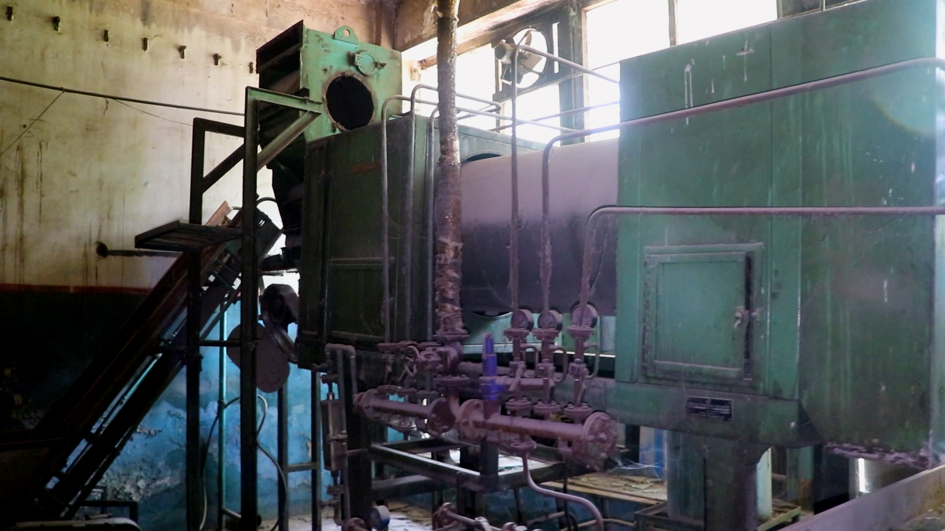 पुनः सुचारुको पर्खाइमा ऐतिहासिक जनकपुर चुरोट कारखाना