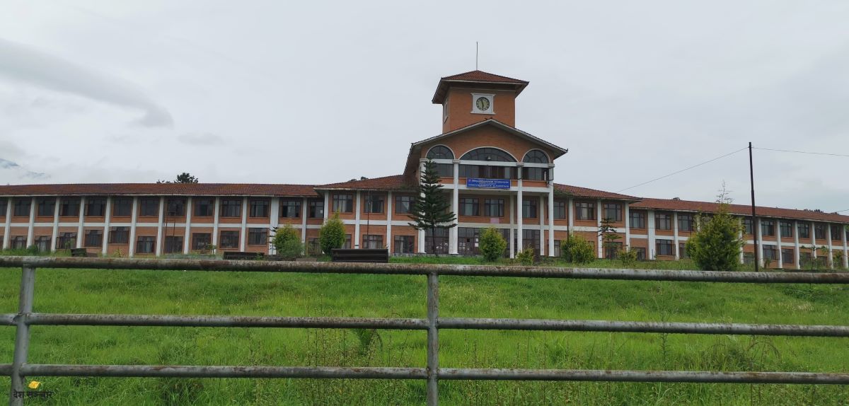 ३५ दिनभित्र मिचेको जग्गा खाली गर्न त्रिभुवन विश्वविद्यालयको निर्देशन