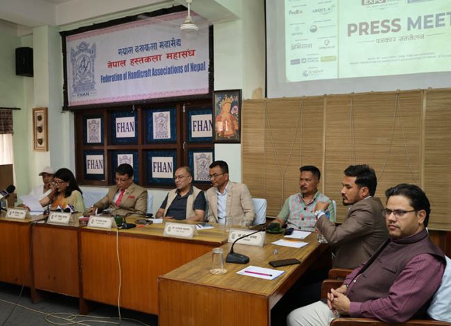 बालुवाटारमा ‘नेपाल हस्तकला प्रदर्शनी २०२६’ हुँदै, ७० स्टलमा स्थानीय कला र परिकारको स्वाद