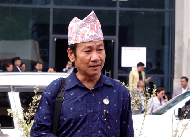 संसदमा विरोध जारी राख्ने हर्क साम्पाङको घोषणा