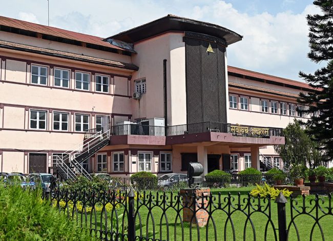 विश्वविद्यालयका विद्यार्थी संगठन खारेज नगर्न सर्वोच्चको आदेश