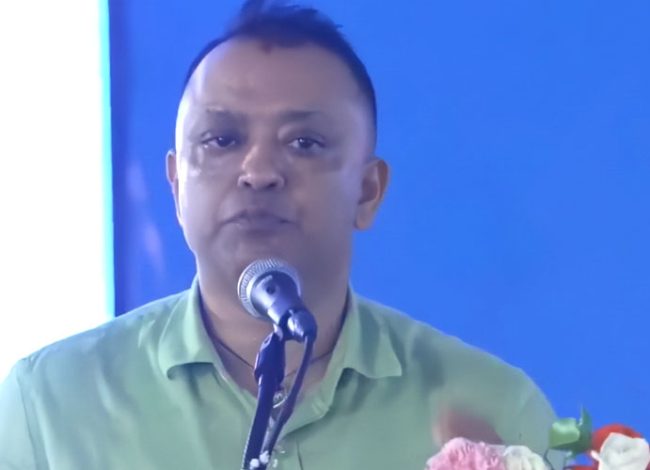 आफ्नो पार्टीभित्रको फोहोर हटाएर सफा हुन चाहन्छौंः गगन थापा