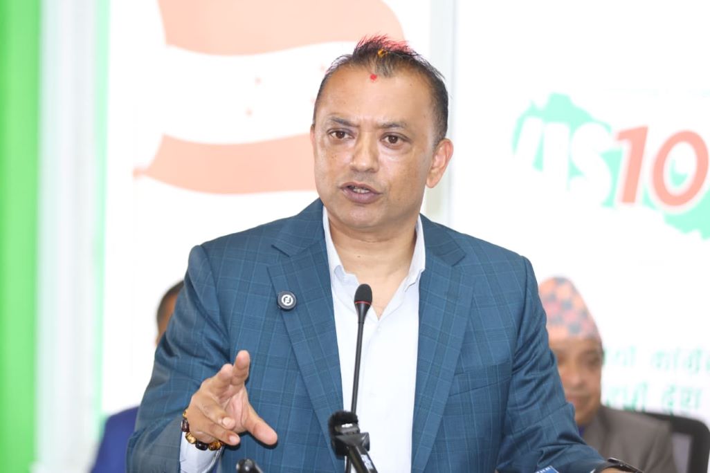 सुशासन स्थापना गर्न सरकारले गर्ने कानुनसम्मत प्रयासमा साथ दिनेछौं: गगन थापा