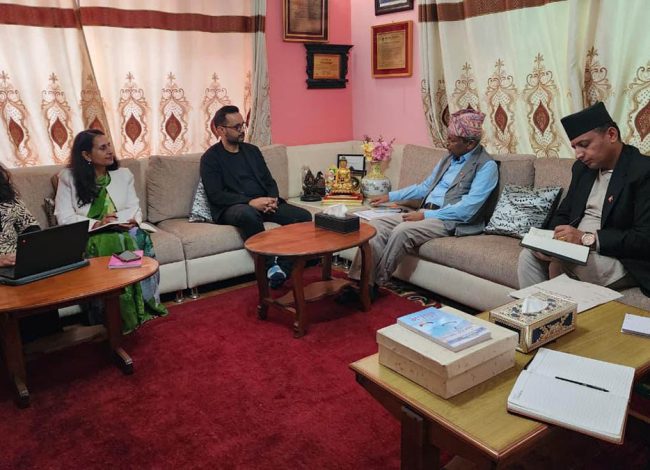 समानुपातिक संख्या घटाउन र उम्मेदवारको उमेर २१ वर्ष कायम गर्न रेग्मीको प्रस्ताव