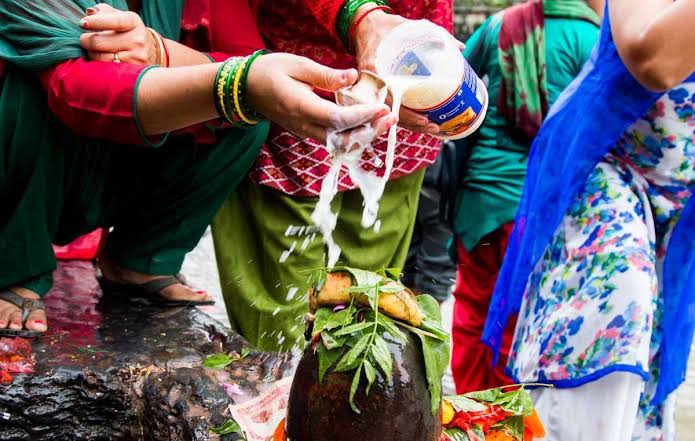 आज साउने सङ्क्रान्ति: स्नान, दान र शिव आराधनासहित देशभर पर्व मनाइँदै