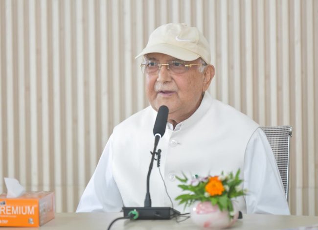 एमालेमा बैठकको चटारो : कार्यदलदेखि केन्द्रीय कमिटीसम्म छलफल हुँदै