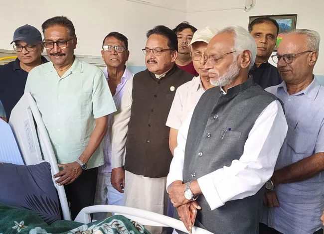 महन्थ ठाकुरको पेसमेकर सफलतापूर्वक प्रतिस्थापन, स्वास्थ्य अवस्था सामान्य