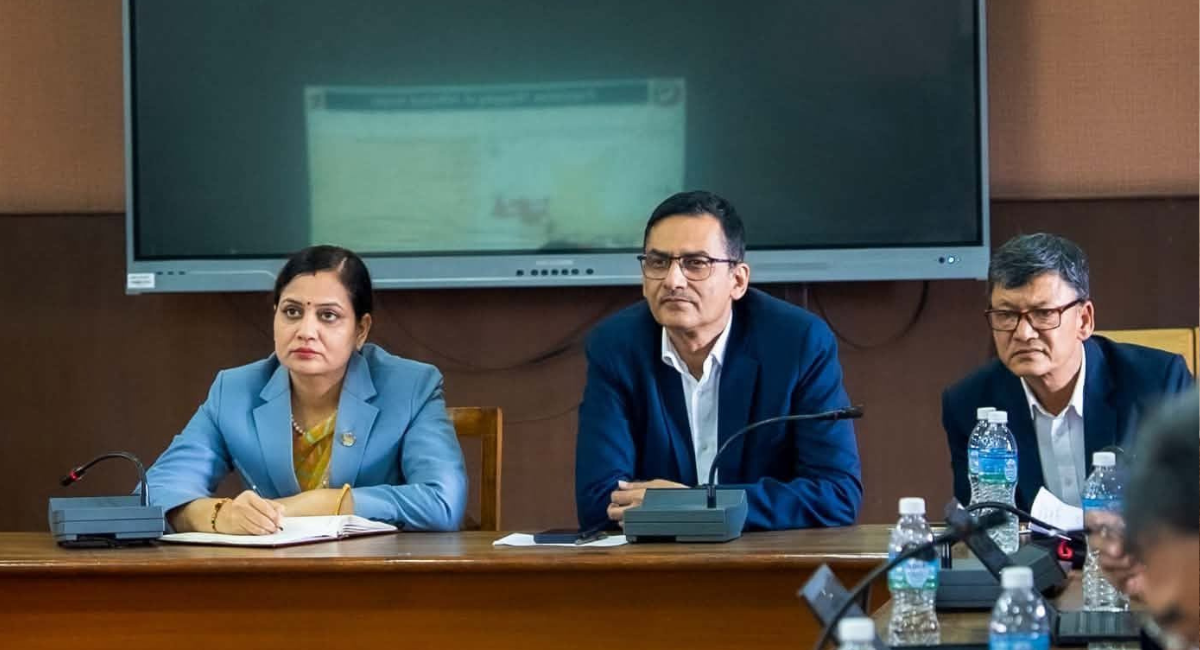 ६ महिना तलबसहित प्रसूति बिदाको प्रस्ताव, बाबुलाई ४२ दिनसम्म बिदा